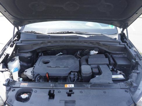 Used 2017 Hyundai Santa Fe Sport image 37