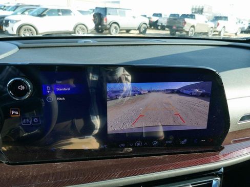 New 2026 Chevrolet Traverse Z71 image 22