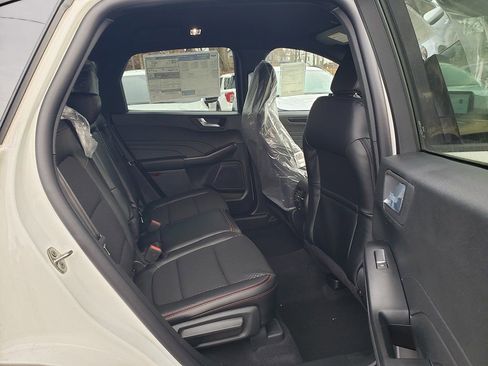 New 2026 Ford Escape ST-Line w/ Cold Weather Package AWD/4WD image 17