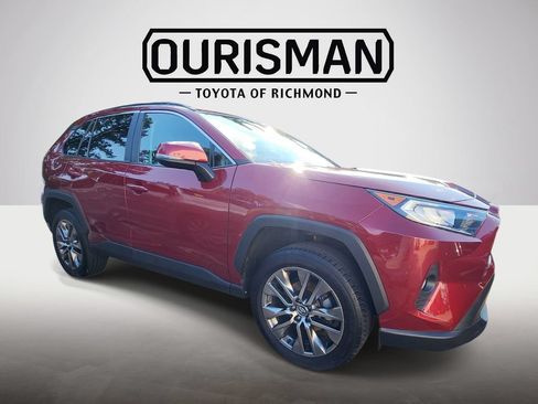Certified 2021 Toyota RAV4 Limited w/ Limited Grade Weather Package AWD/4WD image 4