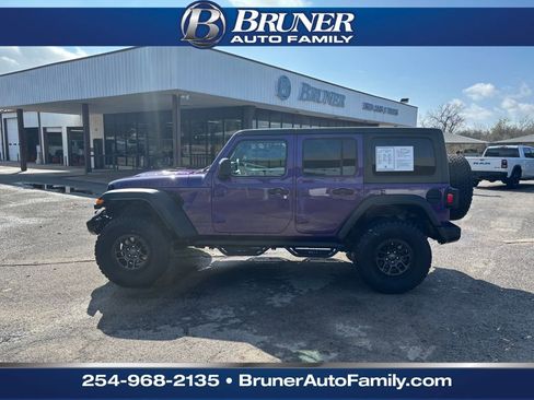 Used 2023 Jeep Wrangler Unlimited Rubicon w/ Xtreme 35 Tire Package image 8