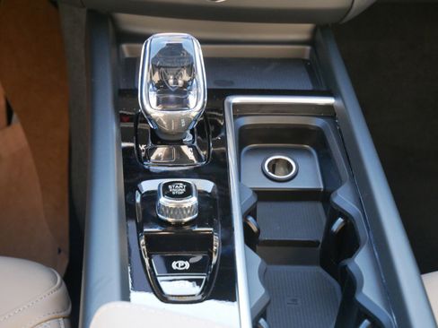 New 2026 Volvo XC60 B5 Plus w/ Protection Package Premier image 9