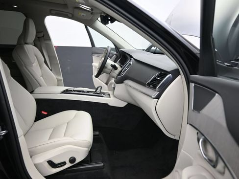Certified 2024 Volvo XC90 B6 Plus w/ Protection Package Premier AWD/4WD image 15