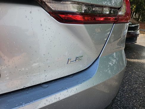 Used 2025 Toyota Camry LE image 28