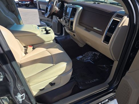 Used 2016 RAM 1500 Laramie w/ Convenience Group image 38