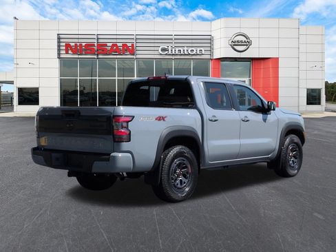 Used 2025 Nissan Frontier PRO-4X w/ Pro Premium Package AWD/4WD image 3