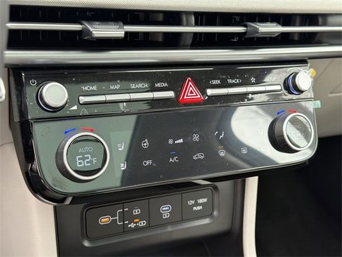 New 2026 Hyundai Tucson Limited image 31