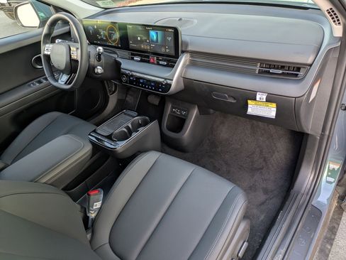 New 2026 Hyundai Ioniq 5 SEL image 8