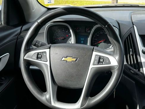 Used 2011 Chevrolet Equinox LT w/ Driver Convenience Package image 16