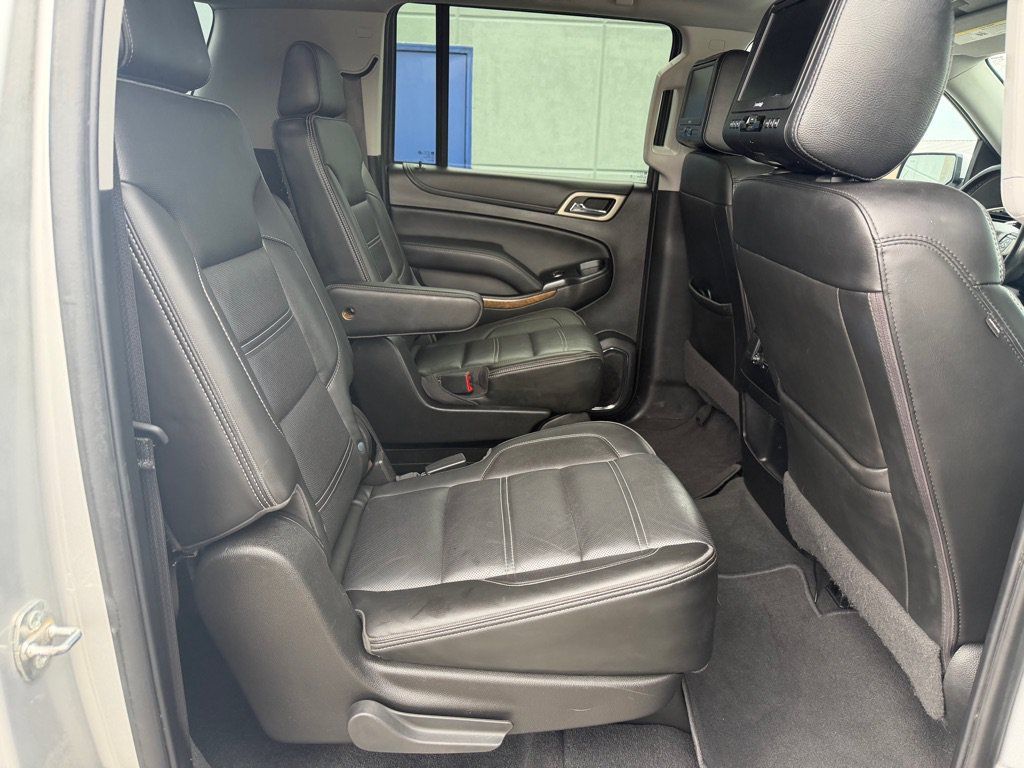 Used 2020 GMC Yukon XL Denali AWD/4WD image 23