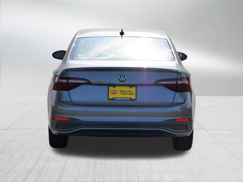 Certified 2024 Volkswagen Jetta SE image 6