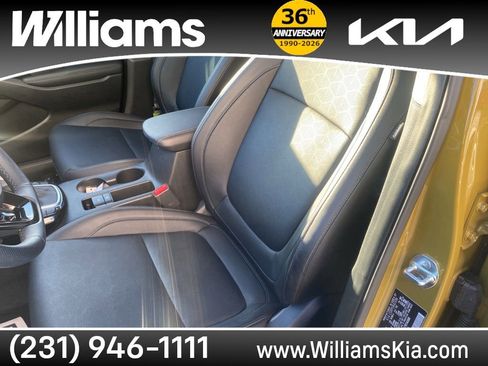 Used 2024 Kia Seltos SX image 18