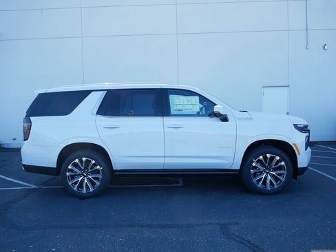 New 2026 Chevrolet Tahoe High Country image 2