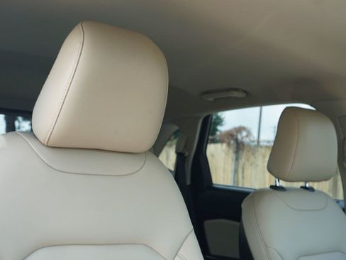 Used 2020 Ford Edge SEL w/ Convenience Package FWD image 30