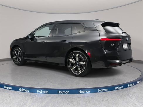 New 2026 BMW iX xDrive45 image 7