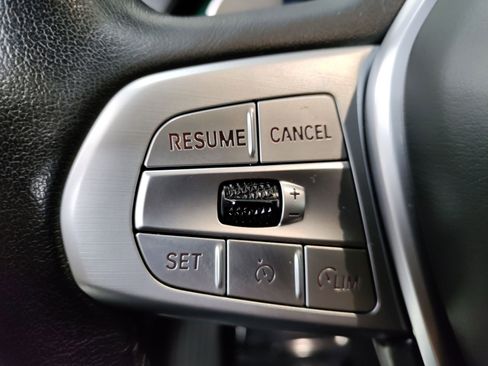 Used 2022 BMW X7 xDrive40i w/ Cold Weather Package image 13