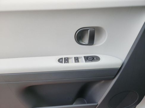 New 2026 Hyundai Ioniq 5 SEL RWD image 23
