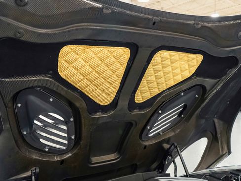 Used 2021 Aston Martin DBS Superleggera Volante image 35