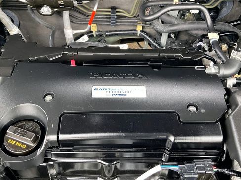 Used 2018 Honda CR-V LX image 34