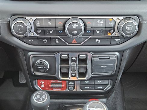 New 2025 Jeep Wrangler Unlimited Rubicon image 21