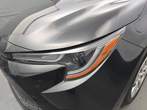 Used 2022 Toyota Corolla LE image 14