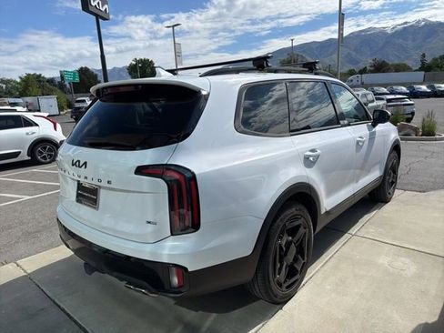 Certified 2025 Kia Telluride SX Prestige X-Line AWD/4WD image 4