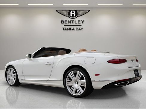 New 2026 Bentley Continental GTC AWD/4WD image 3