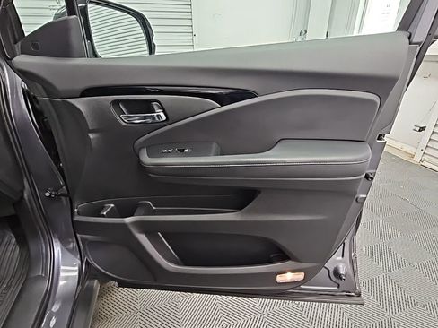 Used 2019 Honda Ridgeline RTL-E image 43