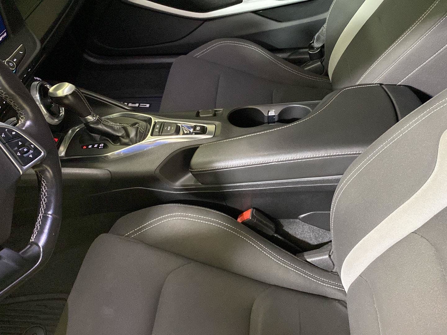 Used 2020 Chevrolet Camaro LT RWD image 16