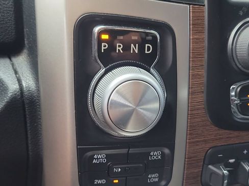 Used 2016 RAM 1500 Laramie w/ Convenience Group AWD/4WD image 30