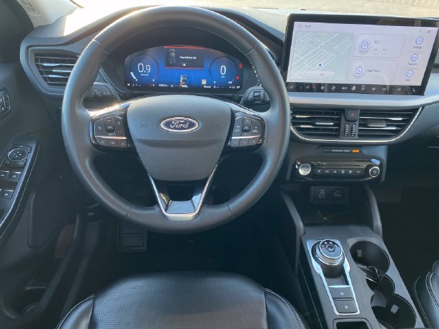 Used 2024 Ford Escape Platinum AWD/4WD image 7