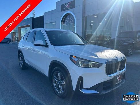 Used 2023 BMW X1 xDrive28i AWD/4WD image 1