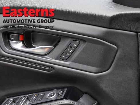 Used 2023 Honda Accord Touring image 19
