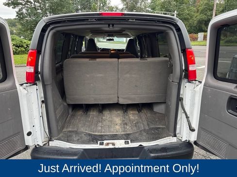 Used 2021 Chevrolet Express 2500 LS w/ Driver Convenience Package RWD image 11