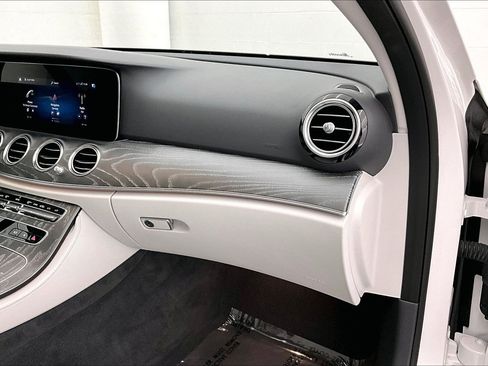 Certified 2022 Mercedes-Benz E 350 Sedan image 19