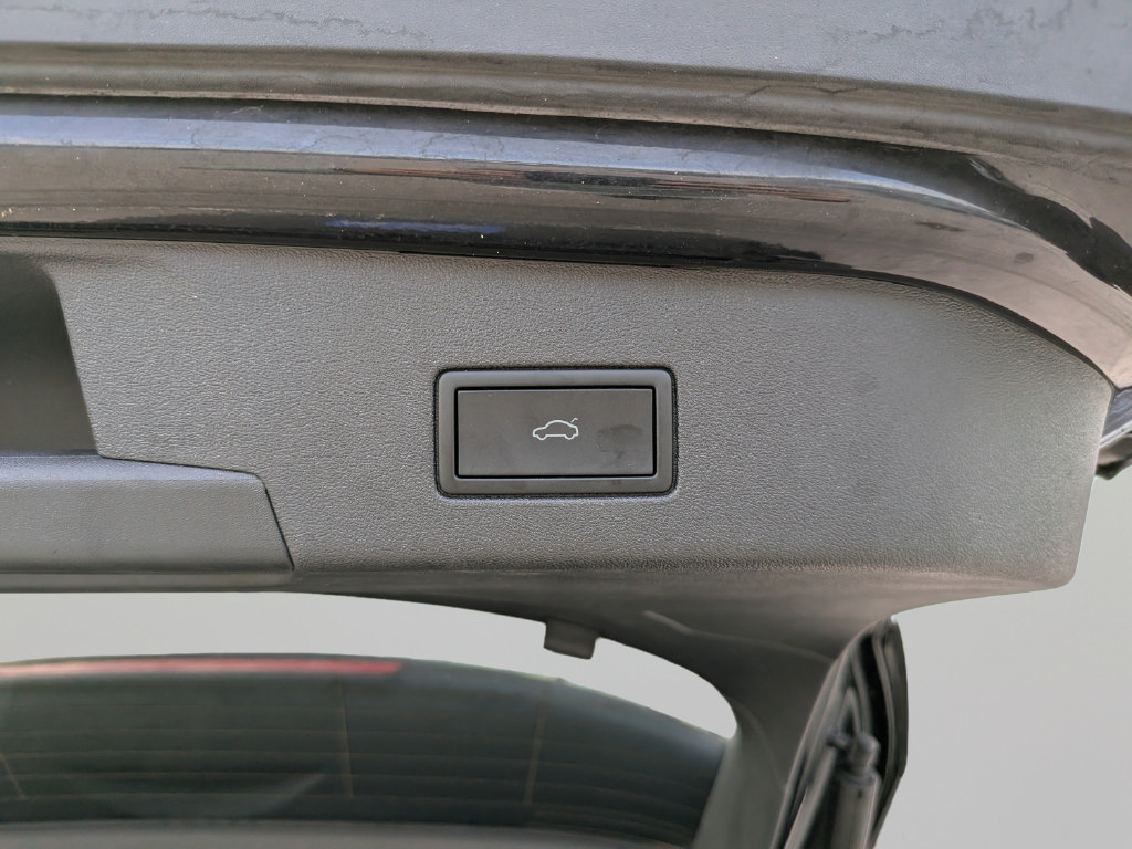 Certified 2023 Volkswagen ID.4 Pro S RWD image 10