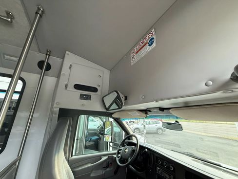 Used 2013 Chevrolet Express 4500 w/ Shuttle Bus Package image 5