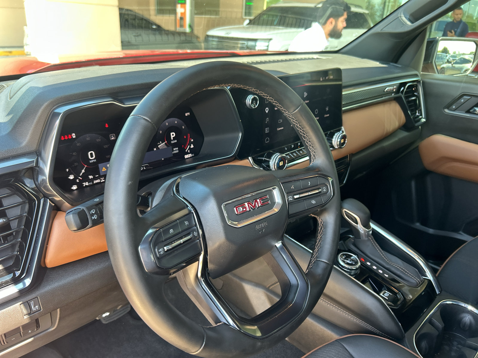 Used 2025 GMC Canyon AT4 AWD/4WD image 17