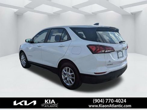Used 2024 Chevrolet Equinox LS FWD image 5