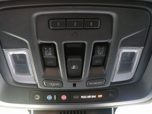 Used 2025 GMC Sierra 3500 AT4 w/ AT4 Premium Plus Package image 30