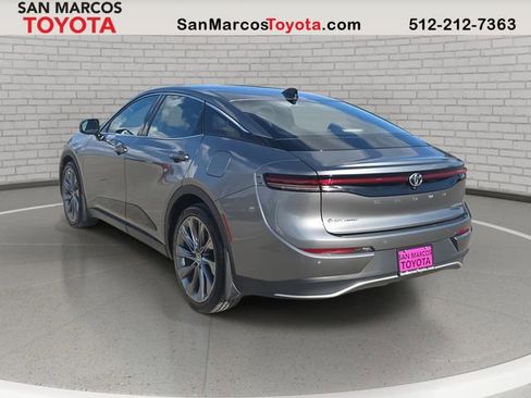 Used 2026 Toyota Crown Limited w/ Advanced Technology Package image 7