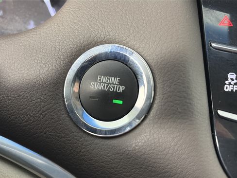 Used 2017 Cadillac XTS Luxury FWD image 29