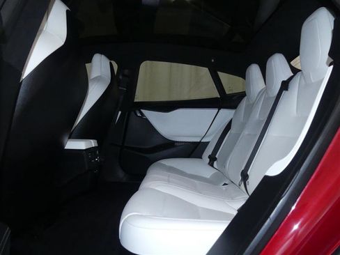 Used 2018 Tesla Model S 75D image 3