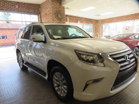 Used 2014 Lexus GX 460 w/ Premium Package image 64