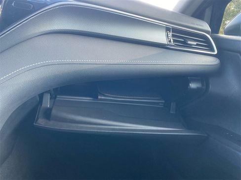 Used 2022 Toyota Camry SE image 26
