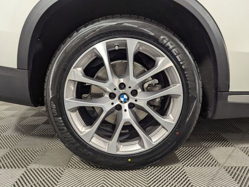 Used 2022 BMW X5 xDrive40i w/ Climate Comfort Package image 28