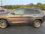 Used 2020 Jeep Cherokee Trailhawk image 2