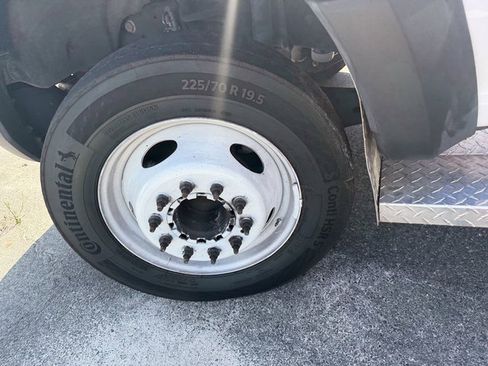 Used 2019 Ford F550 2WD Regular Cab Super Duty image 15