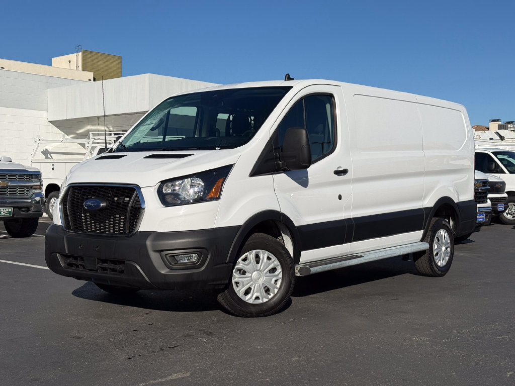 Used 2025 Ford Transit 250 Low Roof w/ Exterior Upgrade Package RWD image 2