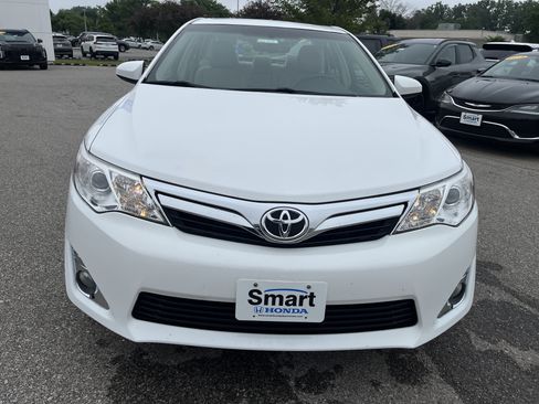 Used 2013 Toyota Camry XLE w/ Convenience Pkg FWD image 9